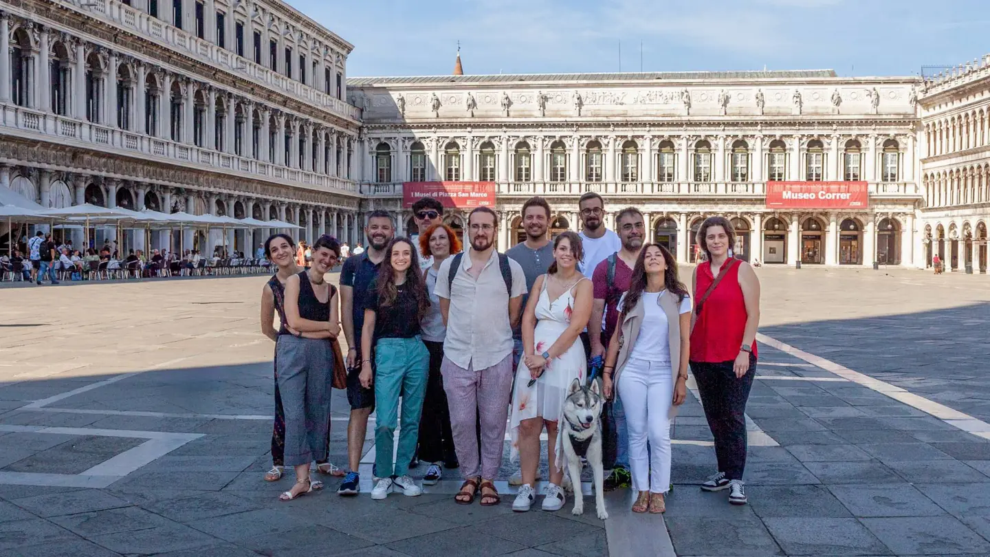 Il team di ELAN42 in Piazza San Marco, a Venezia